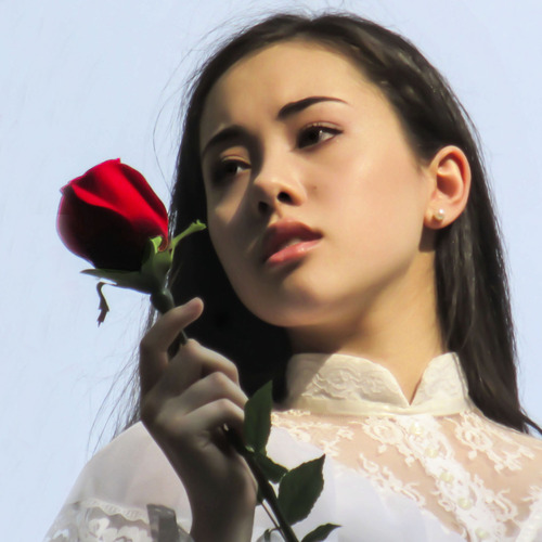 Artist Profile Elena House Pictures